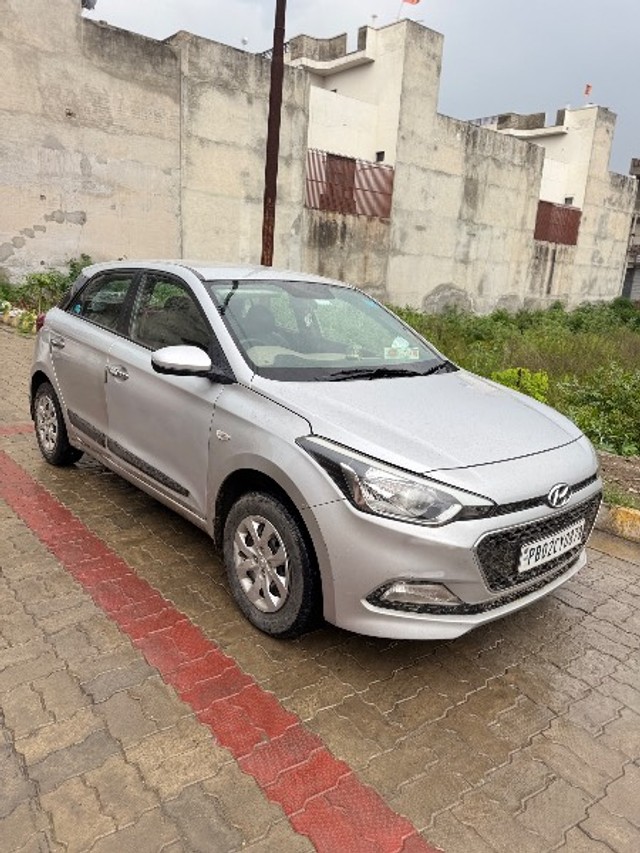 Second-hand 2016 Hyundai i20 Magna 1.2 for sale in Batala-1