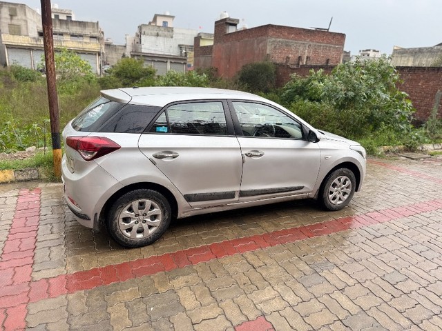 Second-hand 2016 Hyundai i20 Magna 1.2 for sale in Batala-2