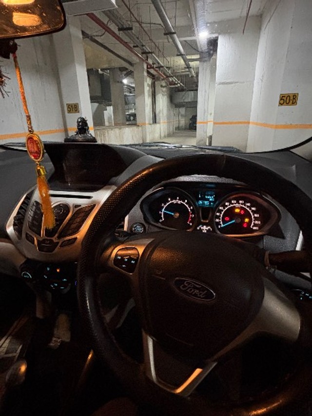 Second-hand 2017 Ford Ecosport 1.5 Petrol Titanium BSIV for sale in Faridabad-4