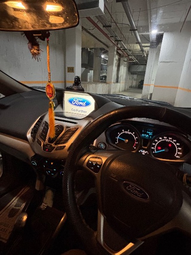 Second-hand 2017 Ford Ecosport 1.5 Petrol Titanium BSIV for sale in Faridabad-6