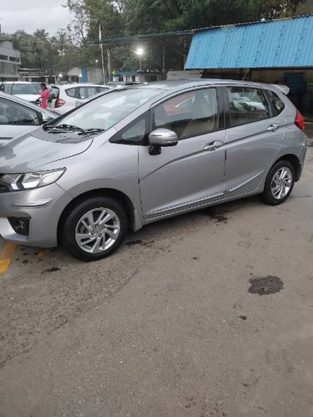 Second-hand 2019 Honda Jazz VX for sale in Mumbai-8