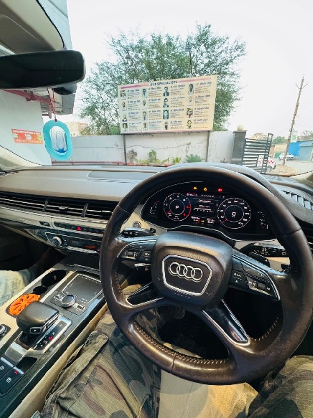 Audi Q7 45 TDI Quattro Technology Second-hand 2018 Audi Q7 45 TDI Quattro Technology for sale in Raipur-3