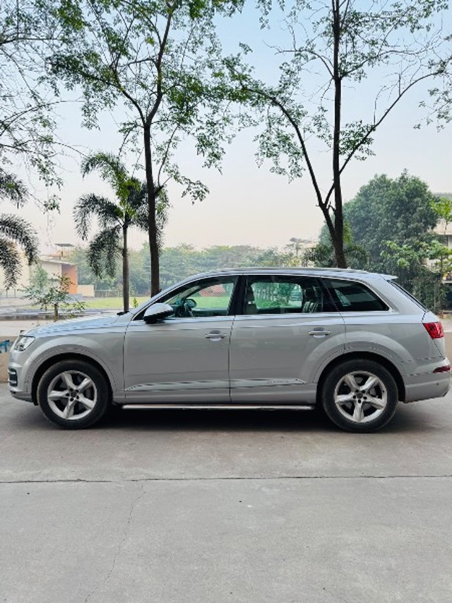 Audi Q7 45 TDI Quattro Technology Second-hand 2018 Audi Q7 45 TDI Quattro Technology for sale in Raipur-2