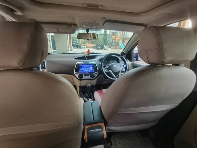 Second-hand 2011 Hyundai i20 1.2 Asta Option with Sunroof for sale in Bhayandar-3