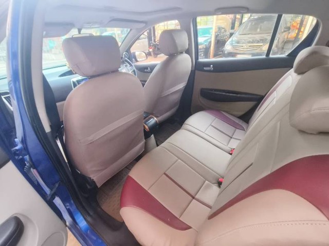 Second-hand 2011 Hyundai i20 1.2 Asta Option with Sunroof for sale in Bhayandar-1