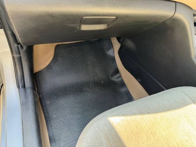 Hyundai Grand i10 Asta Second-hand 2014 Hyundai Grand i10 Asta for sale in Vapi-7