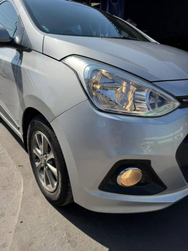 Hyundai Grand i10 Asta Second-hand 2014 Hyundai Grand i10 Asta for sale in Vapi-6