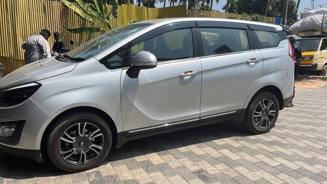 Second-hand 2022 Mahindra Marazzo M6 Plus BSVI for sale in Thiruvananthapuram-1
