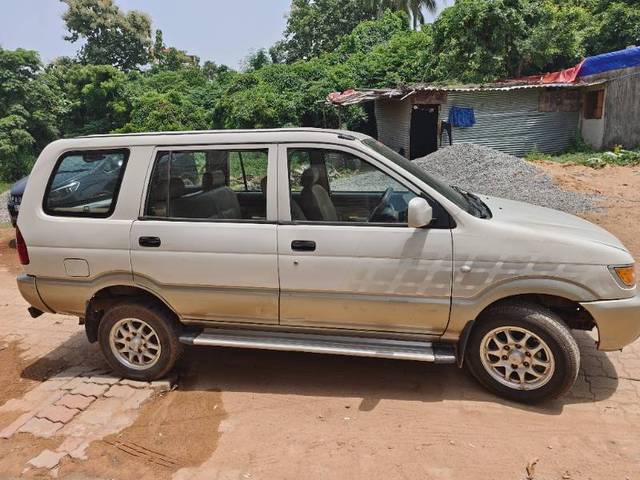 https://images10.gaadi.com/usedgaadi-sellcar/UsedCar/c6b8e39b-8ddc-433e-9d2b-c45d213de5e7/75fc39d8-0996-4ac0-a70f-1c0190010d8a.jpg?imwidth=6401