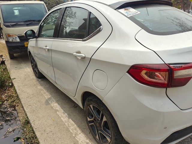 Second-hand 2018 Tata Tigor XZ for sale in Lucknow-2