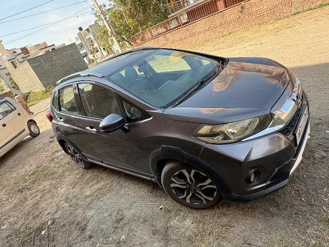 Second-hand 2017 Honda WR-V i-DTEC VX for sale in Hanumangarh-4