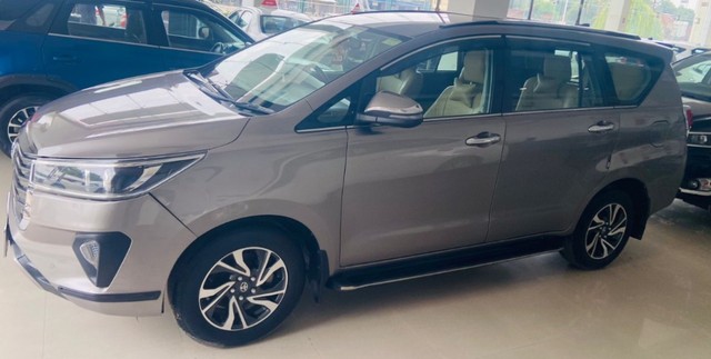 Second-hand 2022 Toyota Innova Crysta 2.4 VX 7 STR for sale in Varanasi-4