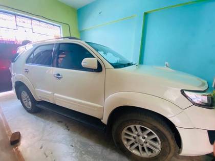 Toyota Fortuner 4x2 MT TRD Sportivo