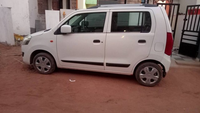 Second-hand 2017 Maruti Suzuki Wagon R VXI BS IV for sale in Bhuj-1