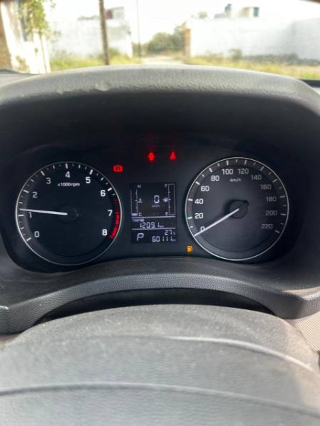 Second-hand 2016 Hyundai Creta 1.6 VTVT SX Plus for sale in Mhow-4