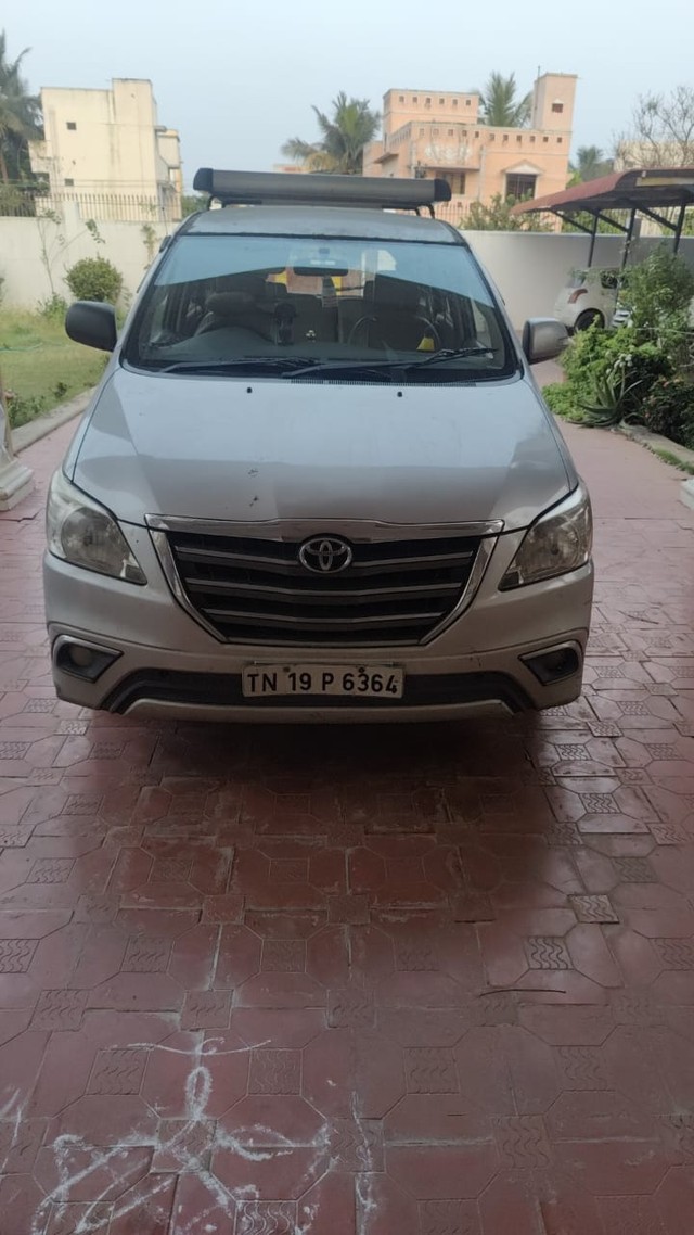 Second-hand 2014 Toyota Innova 2.5 G (Diesel) 7 Seater BS IV for sale in Kanchipuram-2