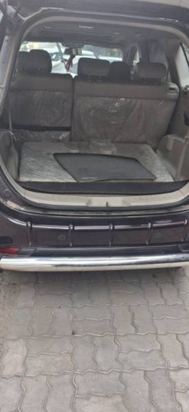 Mahindra XUV500 R W10 FWD Second-hand 2016 Mahindra XUV500 R W10 FWD for sale in Ghaziabad-1