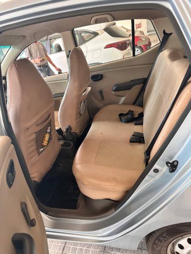 Second-hand 2011 Hyundai i10 Era for sale in Bardhaman-8