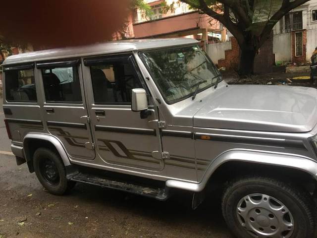 https://images10.gaadi.com/usedgaadi-sellcar/UsedCar/c6d9e430-3256-4416-b345-69c469acca9b/7605a1c2-841c-4542-9a12-c4ef049a0b6c.jpg?imwidth=6401