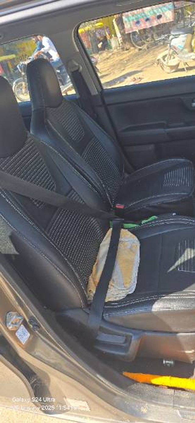 Second-hand 2019 Maruti Suzuki Wagon R ZXI AMT 1.2BSIV for sale in Gurgaon-2