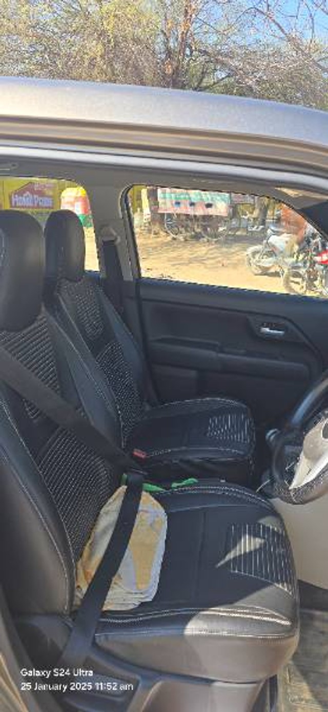 Second-hand 2019 Maruti Suzuki Wagon R ZXI AMT 1.2BSIV for sale in Gurgaon-4