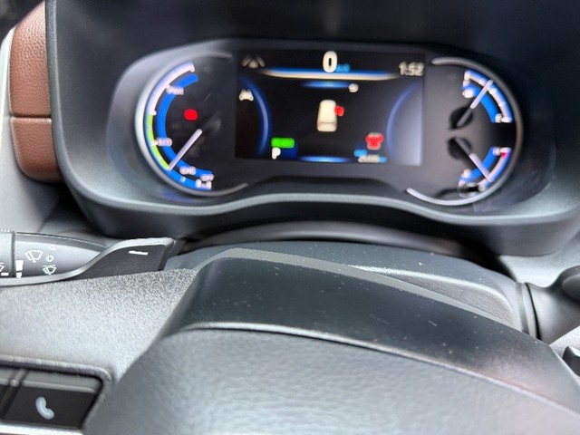 Second-hand 2025 Toyota Innova Hycross ZX Hybrid for sale in Pune-7