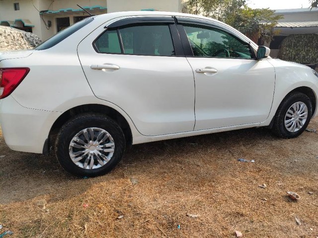 Second-hand 2024 Maruti Suzuki Dzire VXI AMT for sale in Basti-6