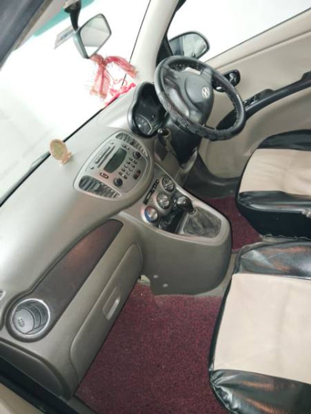 Second-hand 2016 Hyundai i10 Era for sale in Lakhimpur Kheri-3