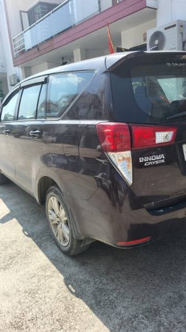 Second-hand 2016 Toyota Innova Crysta 2.8 GX AT BSIV for sale in Dehradun-0