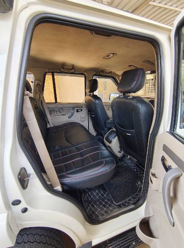 Second-hand 2014 Mahindra Scorpio VLX 2WD BSIV for sale in Solapur-9