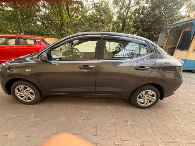 Second-hand 2022 Hyundai Aura S CNG for sale in Thane-2
