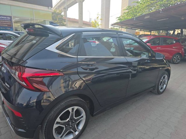 Second-hand 2024 Hyundai i20 Sportz IVT for sale in Bangalore-4