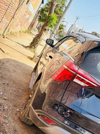 Second-hand 2024 Mahindra XUV700 AX5 S 7 Str Diesel AT for sale in Ludhiana