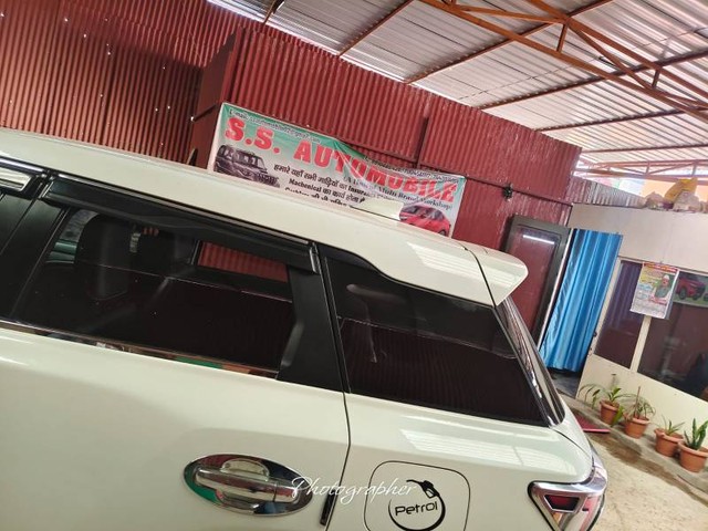 Second-hand 2024 Maruti Suzuki Brezza Vxi for sale in Patna-4