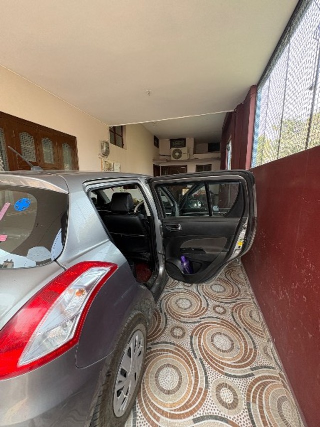 Second-hand 2016 Maruti Suzuki Swift VXI Optional for sale in Gorakhpur-8