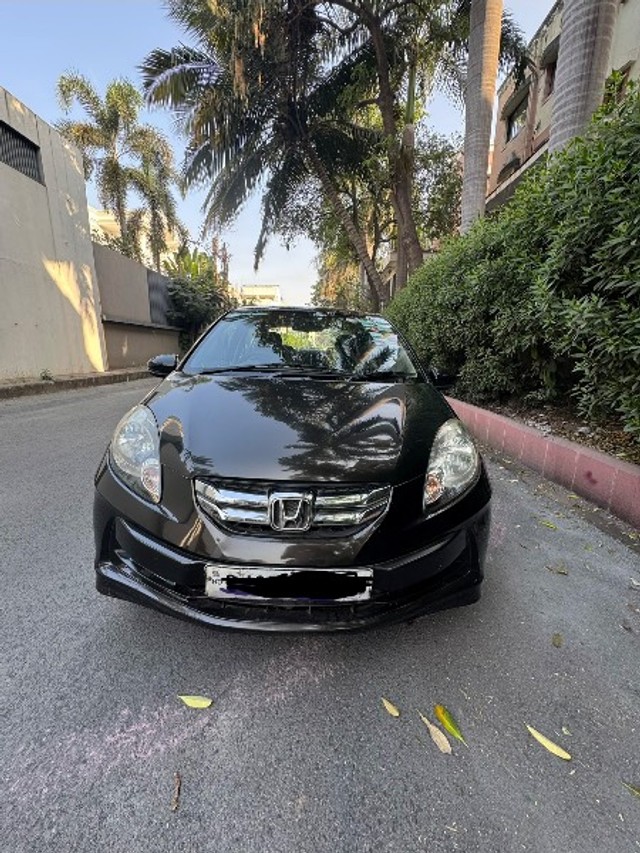 Second-hand 2015 Honda Amaze E i-Dtech for sale in Surat-3