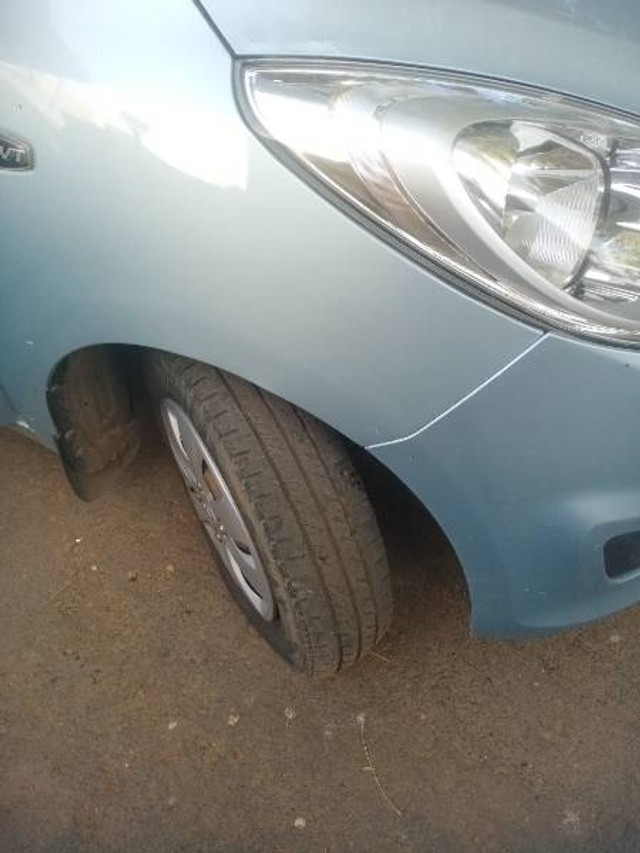 Second-hand 2011 Hyundai i10 Magna for sale in Anand-4