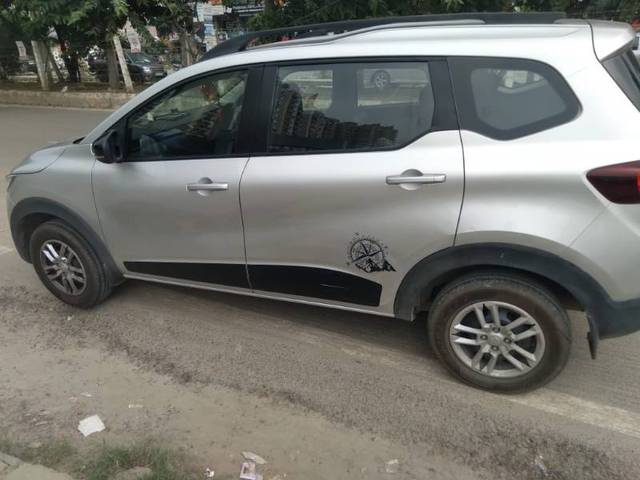 https://images10.gaadi.com/usedgaadi-sellcar/UsedCar/c76caee5-6b1d-47eb-b3c8-50bedd04c152/d44abaae-7d35-4c4e-b35d-1c6a7ff46bab.jpeg?imwidth=6402