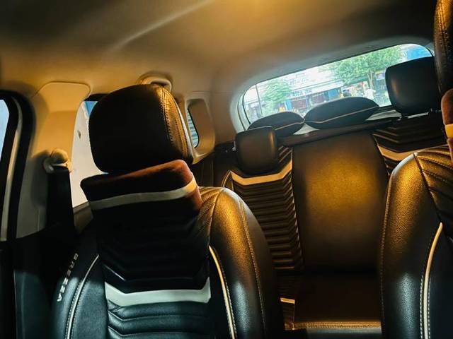 https://images10.gaadi.com/usedgaadi-sellcar/UsedCar/c7a10560-f77c-4521-bca1-7e18d265dfcb/a2724eeb-59b1-4415-a035-3011146ebe68.jpg?imwidth=6402
