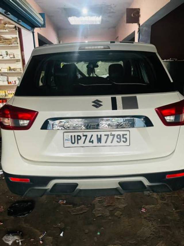 https://images10.gaadi.com/usedgaadi-sellcar/UsedCar/c7a10560-f77c-4521-bca1-7e18d265dfcb/feaee983-9be5-4615-be7e-35a6fd3154ec.jpg?imwidth=6400