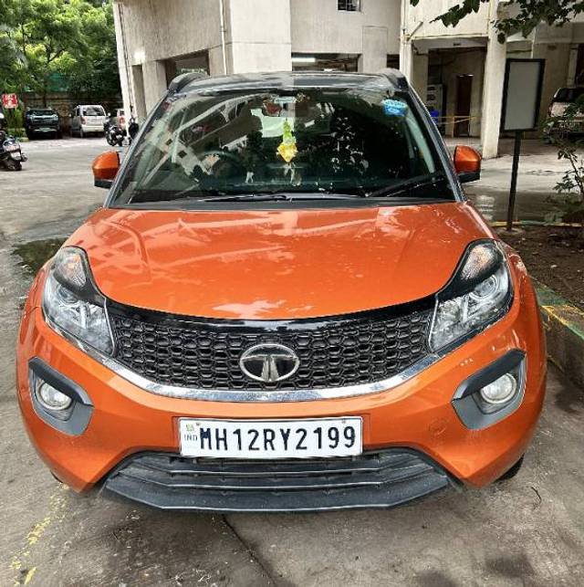 https://images10.gaadi.com/usedgaadi-sellcar/UsedCar/c7c24553-be0f-4a64-9c7a-6b9e422c615d/ad8d4c3b-7c8b-4870-b37d-93ece1de4b3a.jpg?imwidth=6400