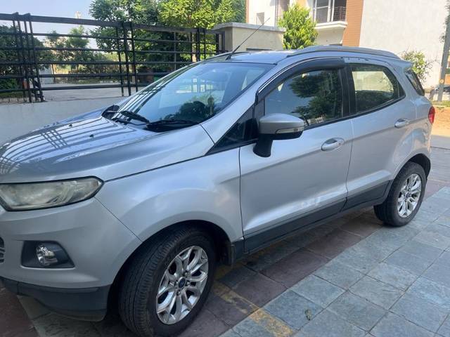 https://images10.gaadi.com/usedgaadi-sellcar/UsedCar/c7c77714-a06c-4fe0-a5b6-43f67d929504/df388b78-7e9f-464c-a392-a38c3f73e431.jpeg?imwidth=6400