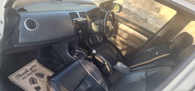 https://images10.gaadi.com/usedgaadi-sellcar/UsedCar/c7f11058-d770-43a5-bcf3-986b2638d344/2a5fee7c-6425-475f-80cb-b6943100e2d2.jpg?imwidth=6402