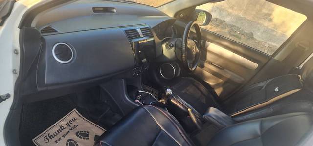 https://images10.gaadi.com/usedgaadi-sellcar/UsedCar/c7f11058-d770-43a5-bcf3-986b2638d344/40e228c3-4863-4fe5-874a-0856f660612f.jpg?imwidth=6401