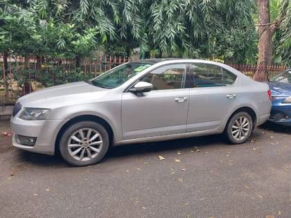 Skoda Octavia Ambition 2.0 TDI AT Skoda Octavia Ambition 2.0 TDI AT