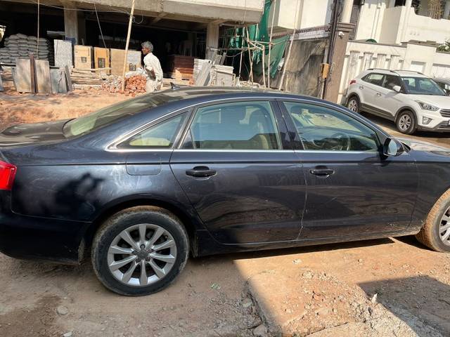 https://images10.gaadi.com/usedgaadi-sellcar/UsedCar/c81ceb2a-c18b-4909-b05e-cdf5789d3537/f975db1c-2f2f-4398-9e1e-18be93862ac2.jpeg?imwidth=6401
