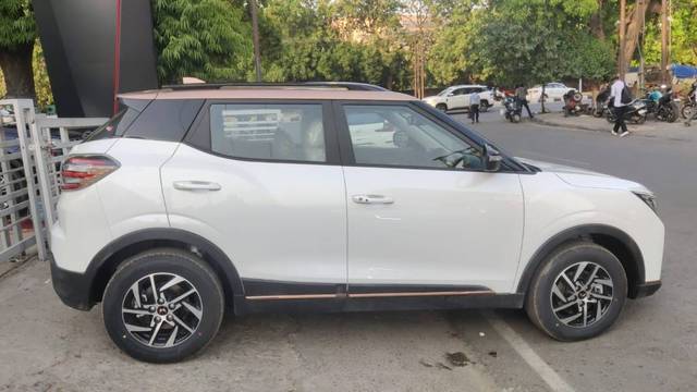 https://images10.gaadi.com/usedgaadi-sellcar/UsedCar/c8426eea-ea21-4aa2-9bdd-f2f6528b2b6e/04f440e6-3ea5-4e17-9c36-9977d16e2b92.jpg?imwidth=6401