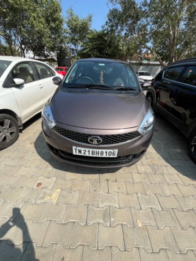 https://images10.gaadi.com/usedgaadi-sellcar/UsedCar/c8790083-868f-4627-a0e0-4258866b2e58/dc5227db-b2b9-429a-aed9-2178f5d04154.jpeg?imwidth=6400