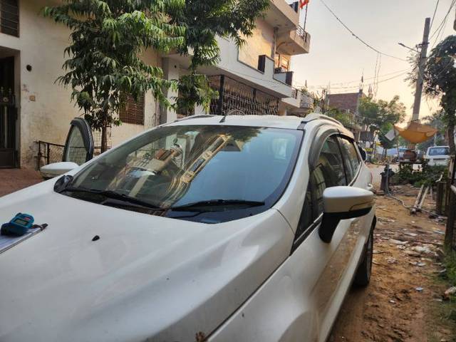 https://images10.gaadi.com/usedgaadi-sellcar/UsedCar/c8f89e0e-a172-4359-807c-c4d187a84d07/4ae5ce57-d6bd-406f-8e3d-31539897fb42.png?imwidth=6400