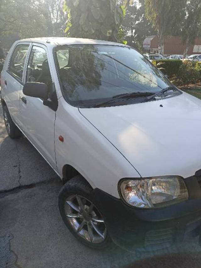 https://images10.gaadi.com/usedgaadi-sellcar/UsedCar/c93bc500-3ffe-4c13-8297-8fc2b4bfafc2/5af84266-1265-41cc-87f4-581f26428794.jpg?imwidth=6400